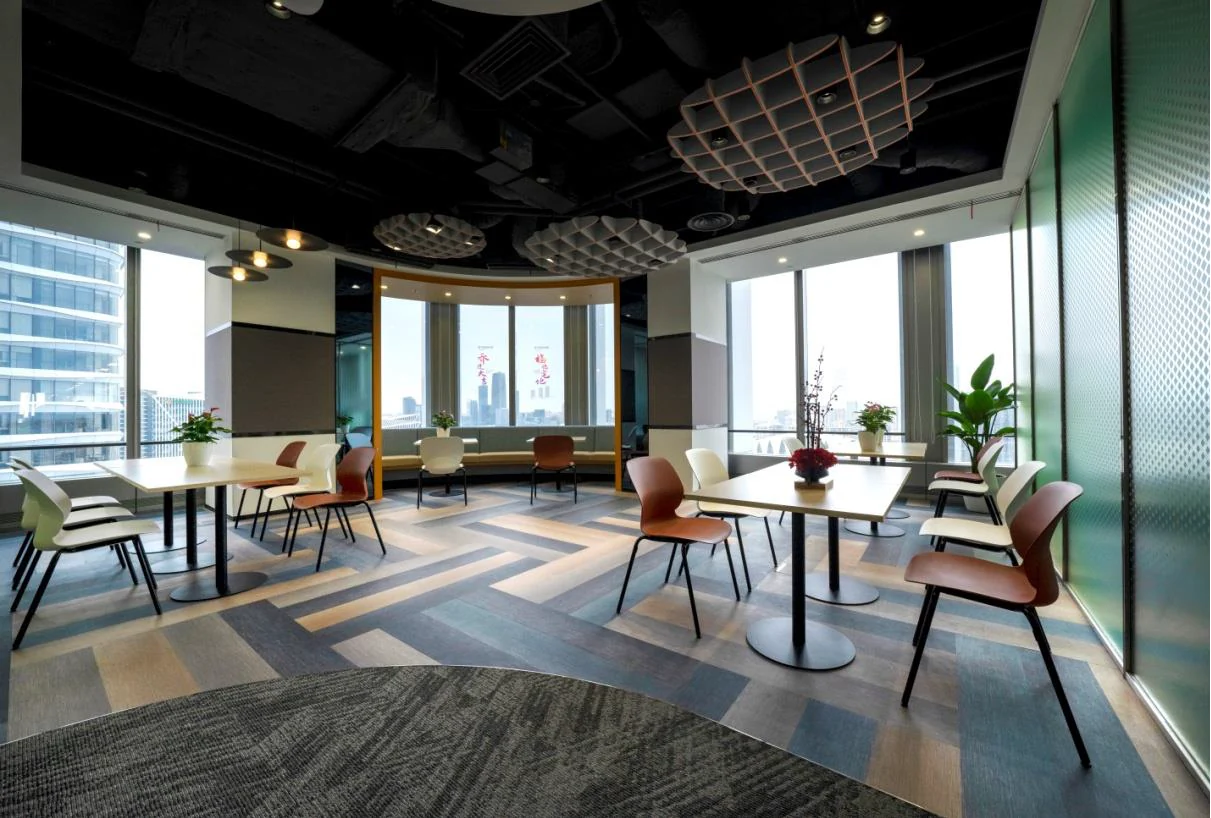 Hình ảnh dự án Collector’s Lounge