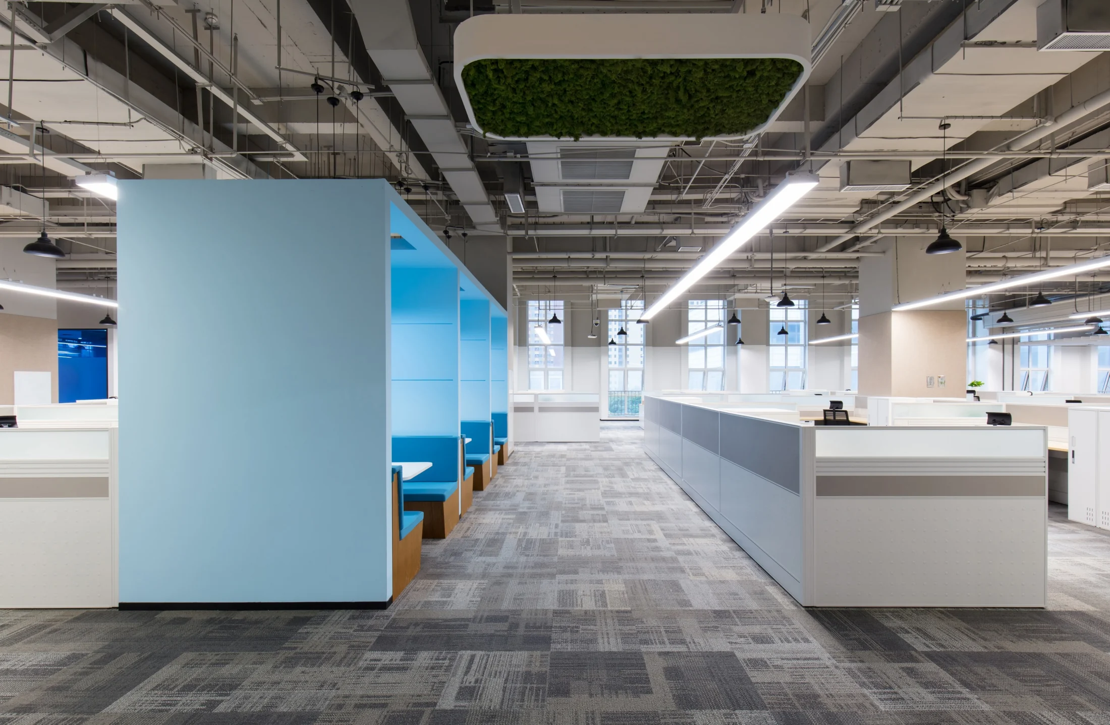 International workplace delivered with clear technical coordination